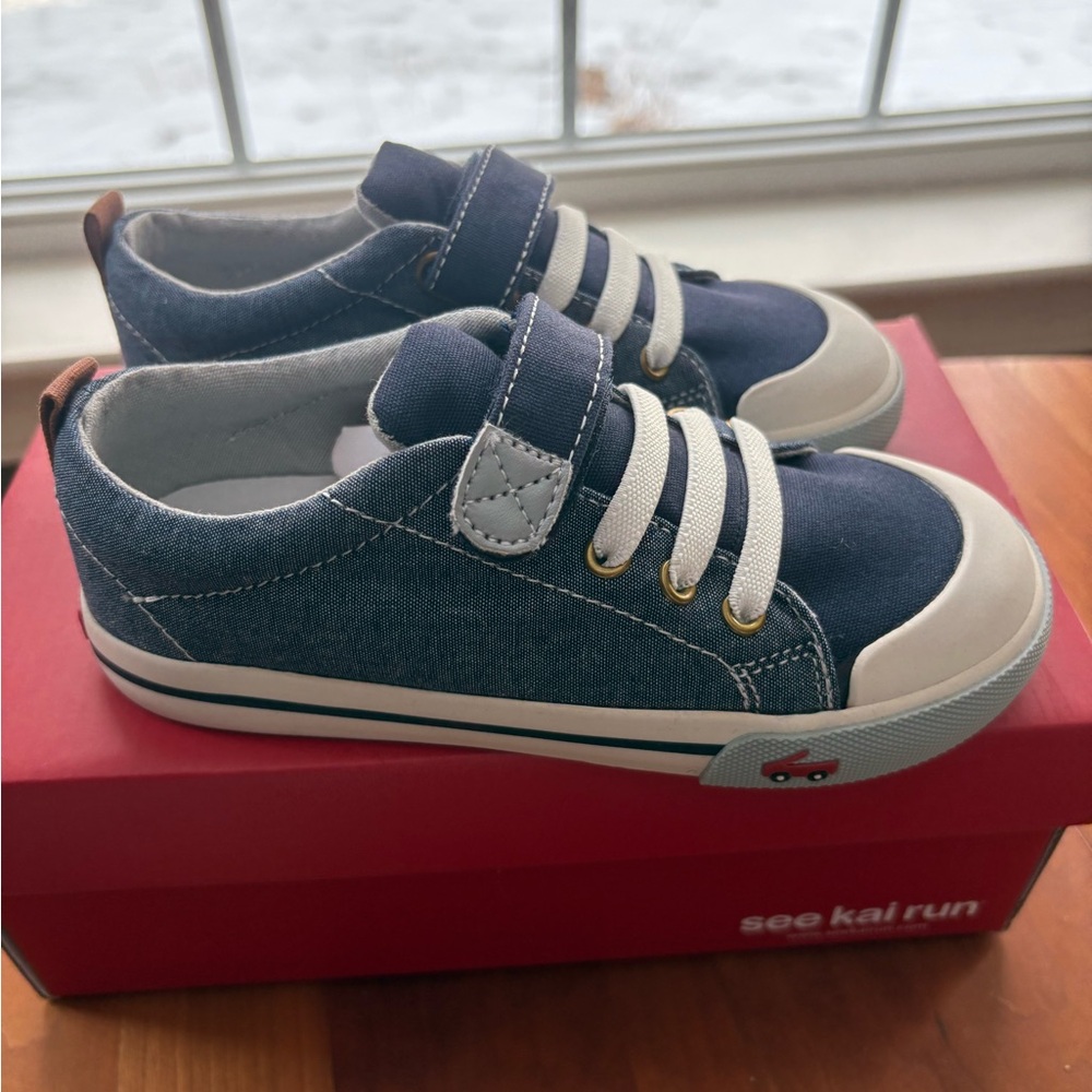 NIB See Kai Run Stevie ll Chambray Sneakers
